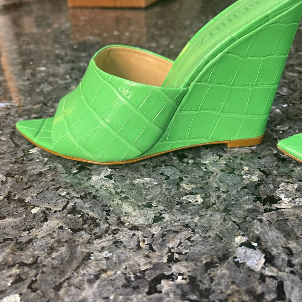 SCHUTZ Posseni Green Croc Embossed Leather Mules Size 6 - Picture 7 of 11